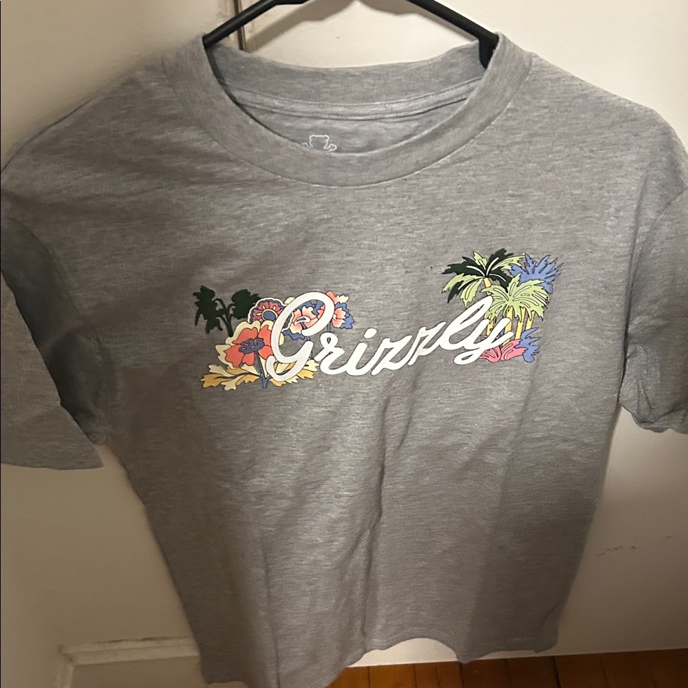 Gray Graphic T-Shirt with Floral Design by Grizzly